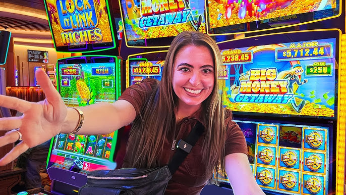 The Fascinating World of Slot Games: From Simple Beginnings to Modern Marvels